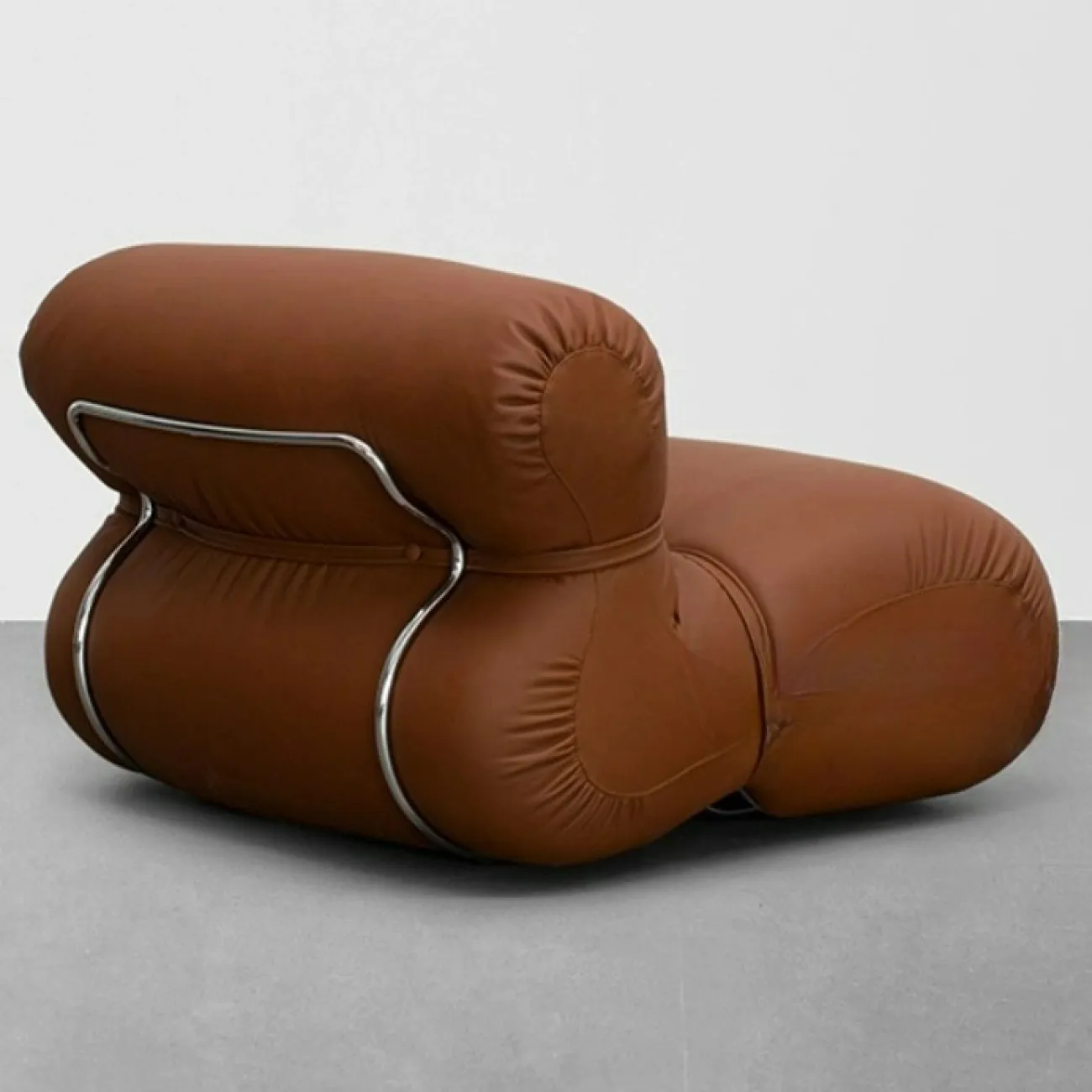 Удобное кресло Mozuo от LaLume кожаное KR39732-32