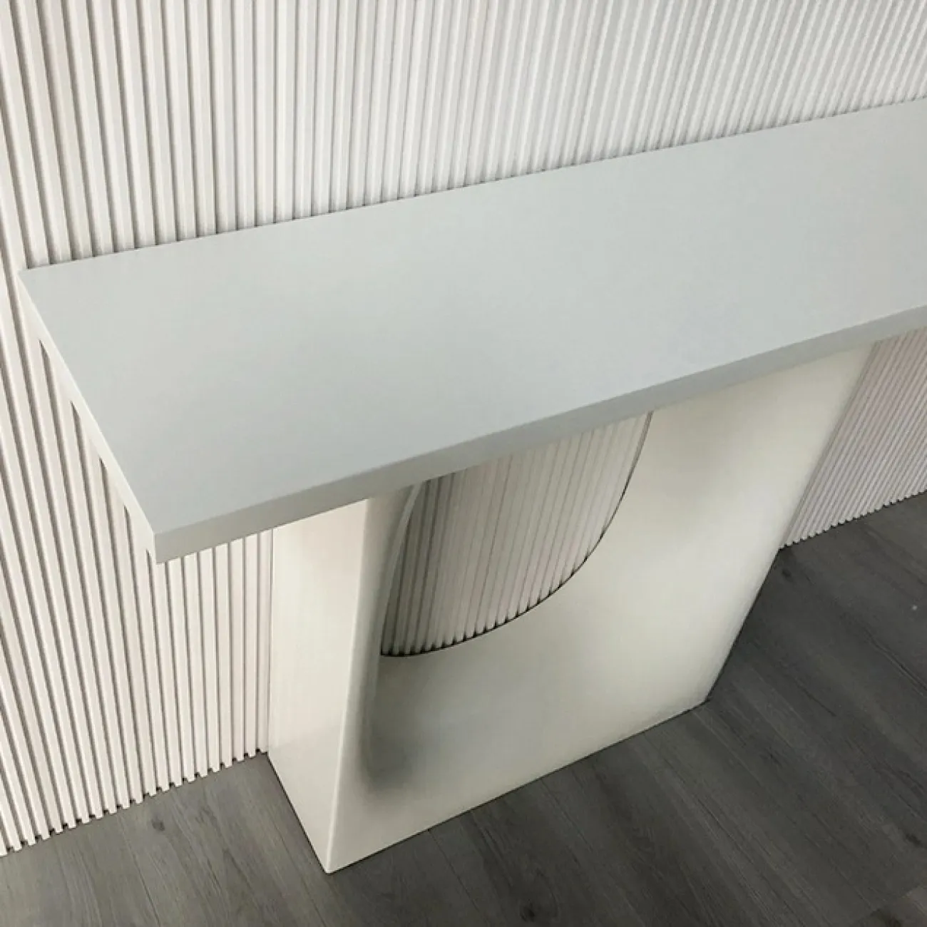 Оригинальный приставной столик Mozuo из стеклопластика и мрамора PS39755-32