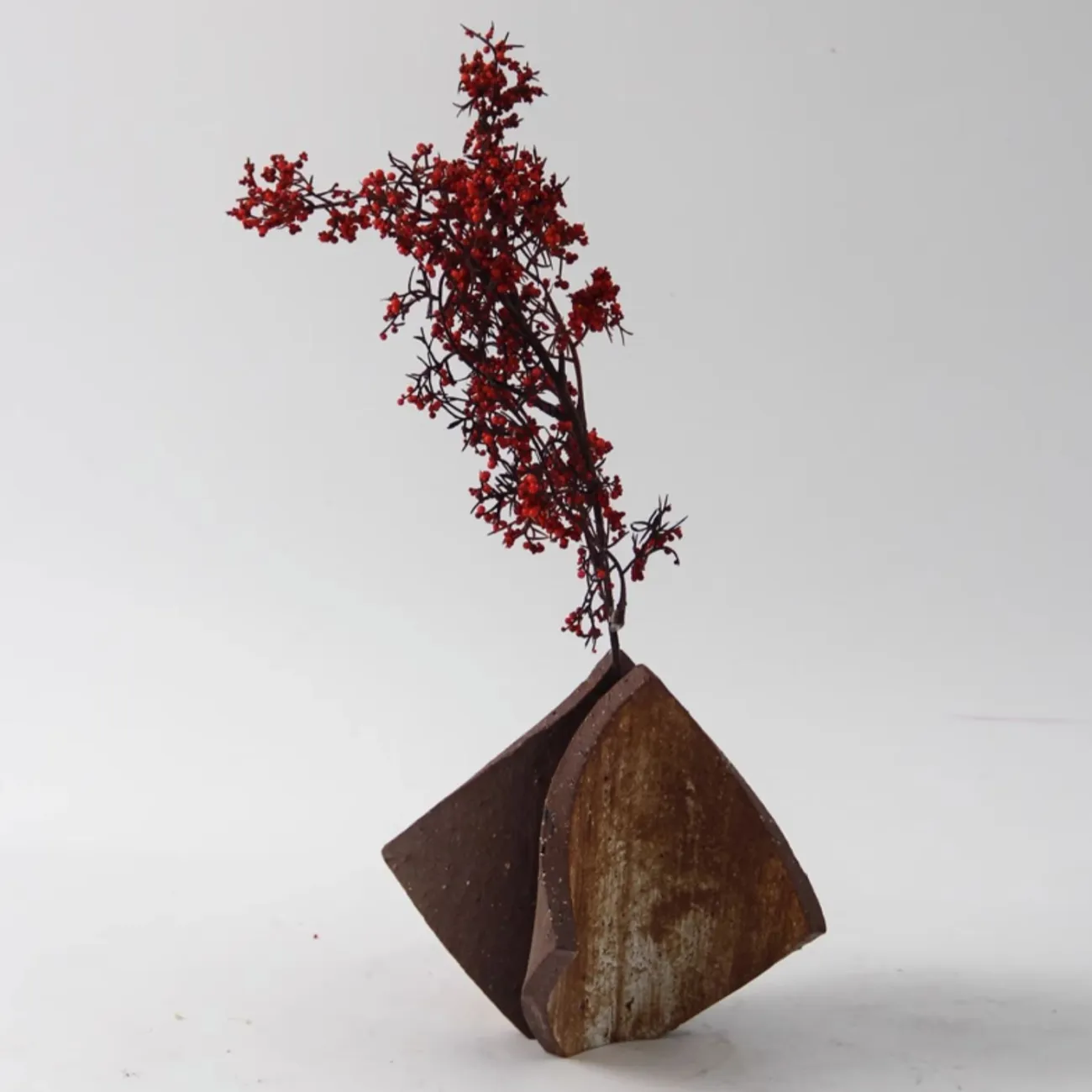 Декоративная настольная ваза OTEIZA из керамики VZ39784-32