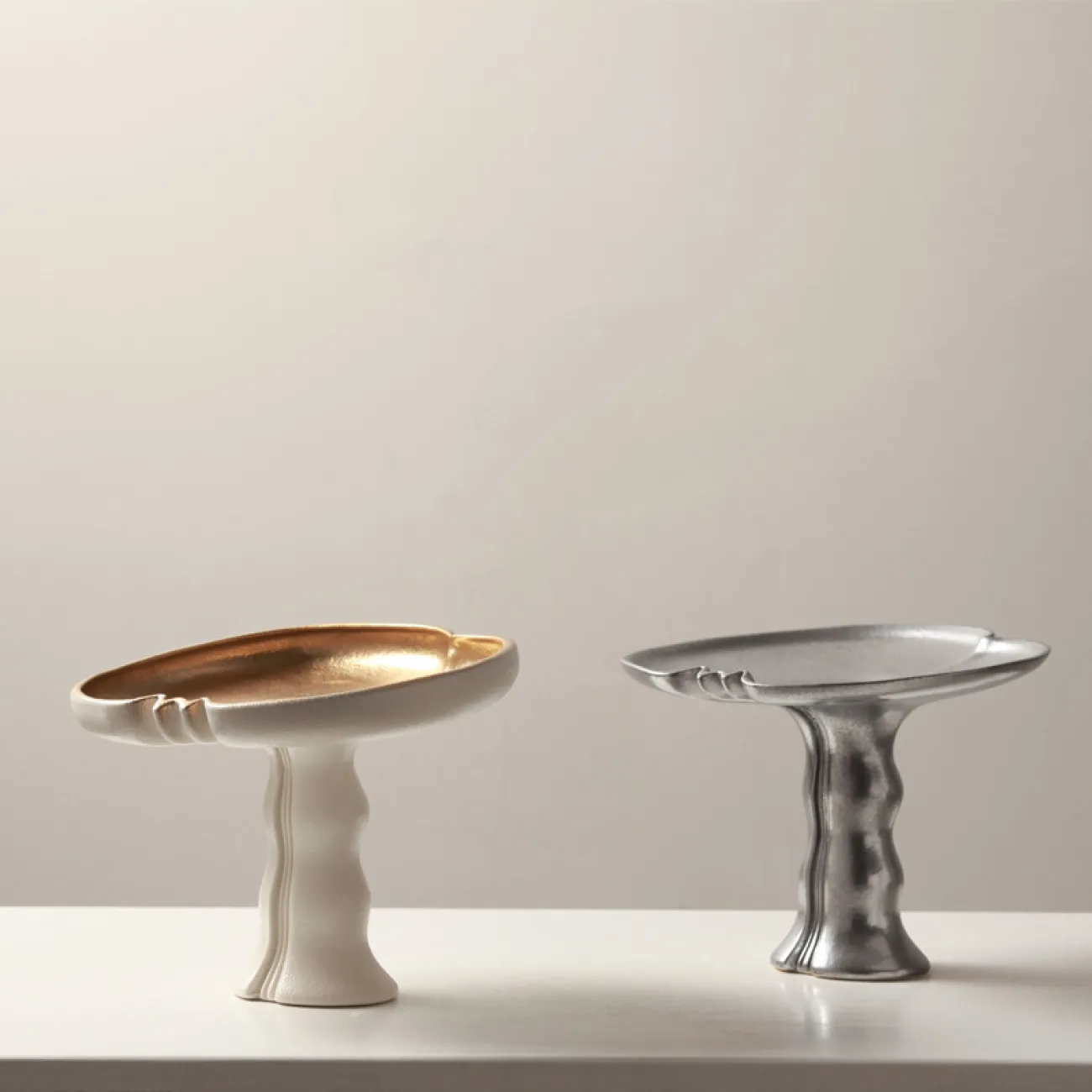 Декоративная вазочка OTEIZA из керамики VZ39787-32 Декоративная вазочка OTEIZA из керамики VZ39787-32