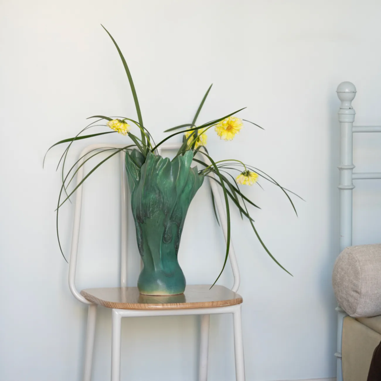 Оригинальная настольная ваза OTEIZA из керамики VZ39792-32