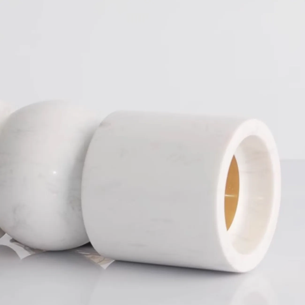 Изящный подсвечник OTEIZA из мрамора PS39811-32 Изящный подсвечник OTEIZA из мрамора PS39811-32