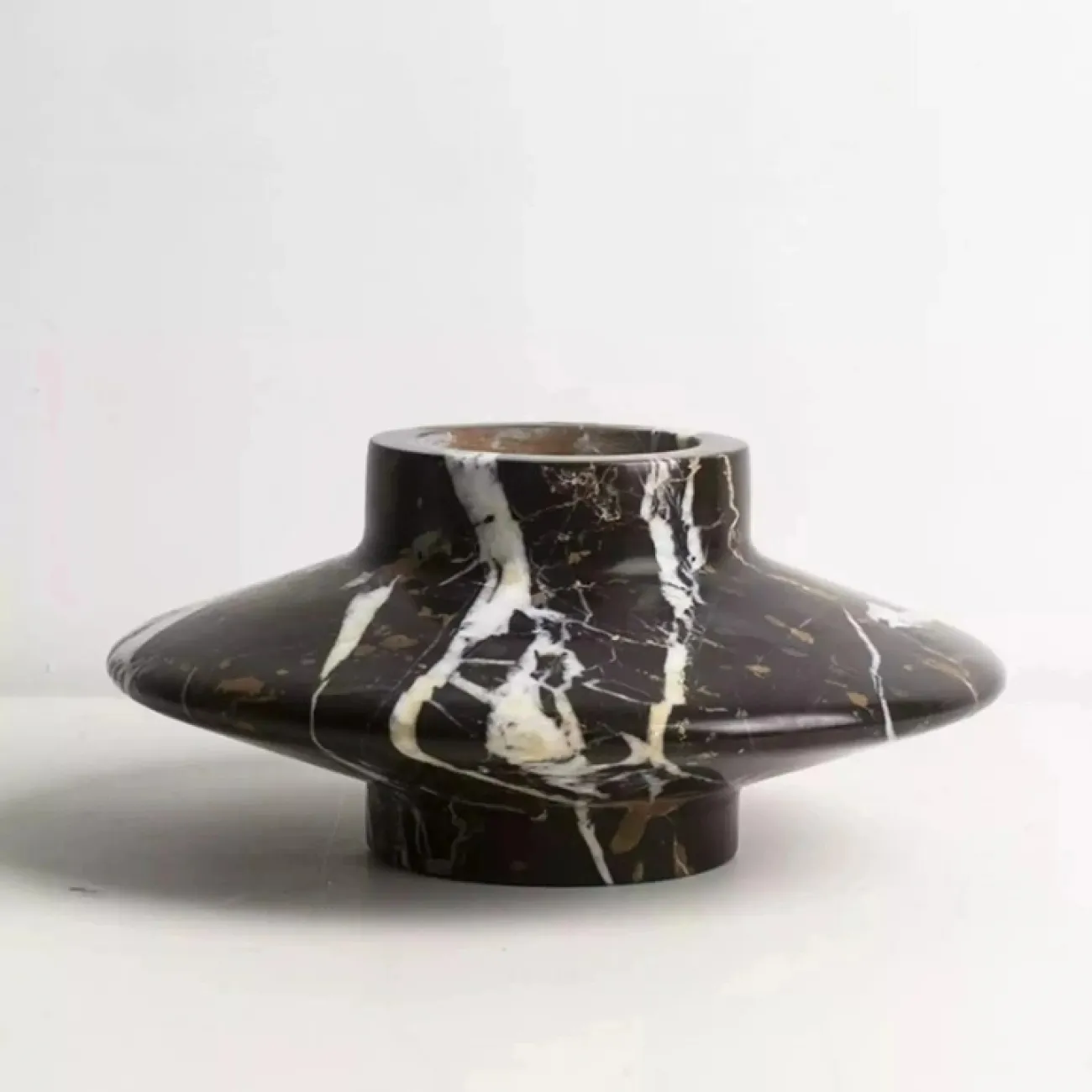 Изящный подсвечник  OTEIZA из мрамора PS9812-32