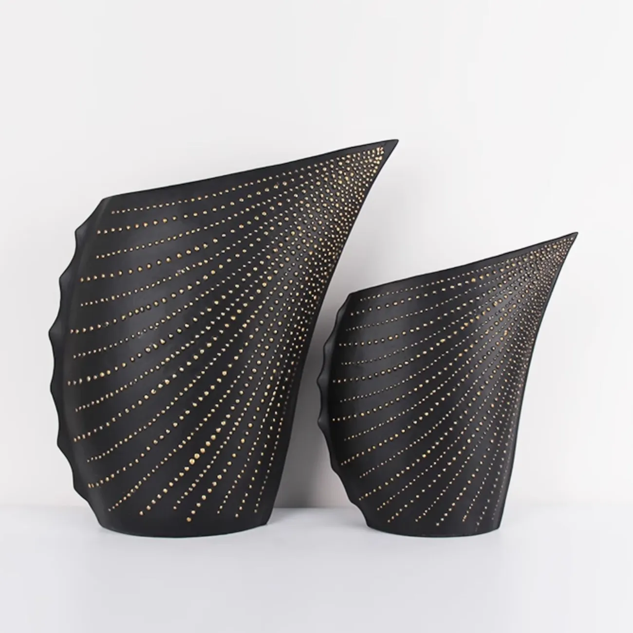 Оригинальная ваза OTEIZA из смолы VZ39814-32