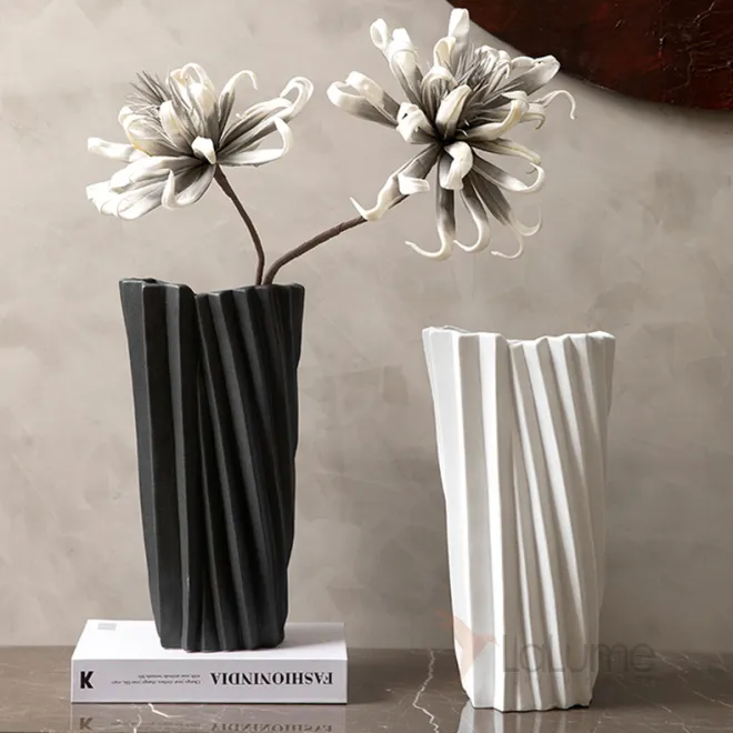 Изящная ваза OTEIZA из керамического фарфора VZ39821-32 Изящная ваза OTEIZA из керамического фарфора VZ39821-32