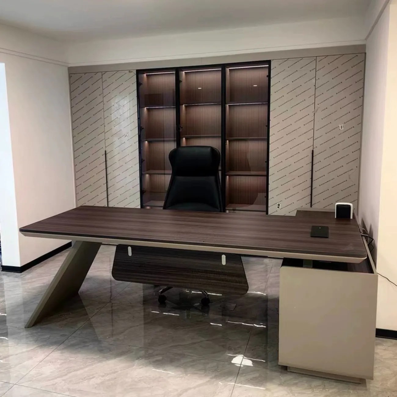 Практичный офисный шкаф Baishengfeng из ДСП SH39953-32