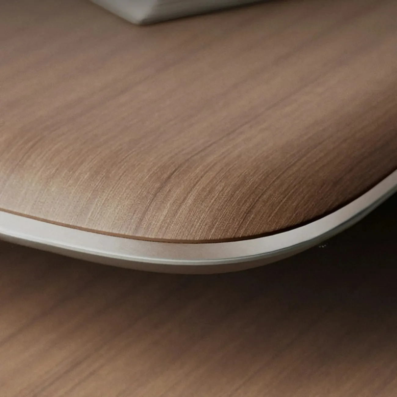 Роскошный стол руководителя Baishengfeng с подсветкой OS40007-32 Роскошный стол руководителя Baishengfeng с подсветкой OS40007-32