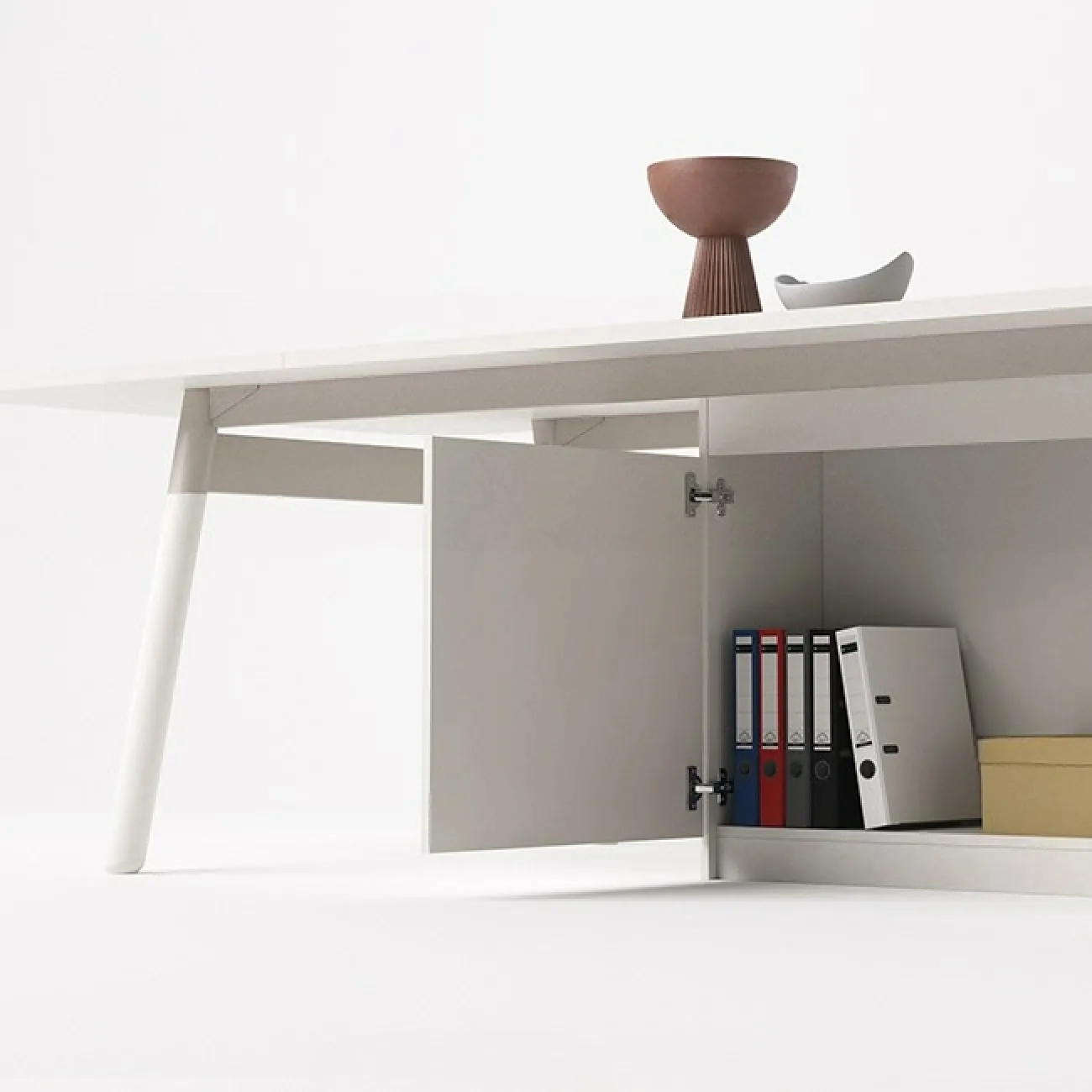 Практичный стол для конференций Dixin из ДСП OS40037-32