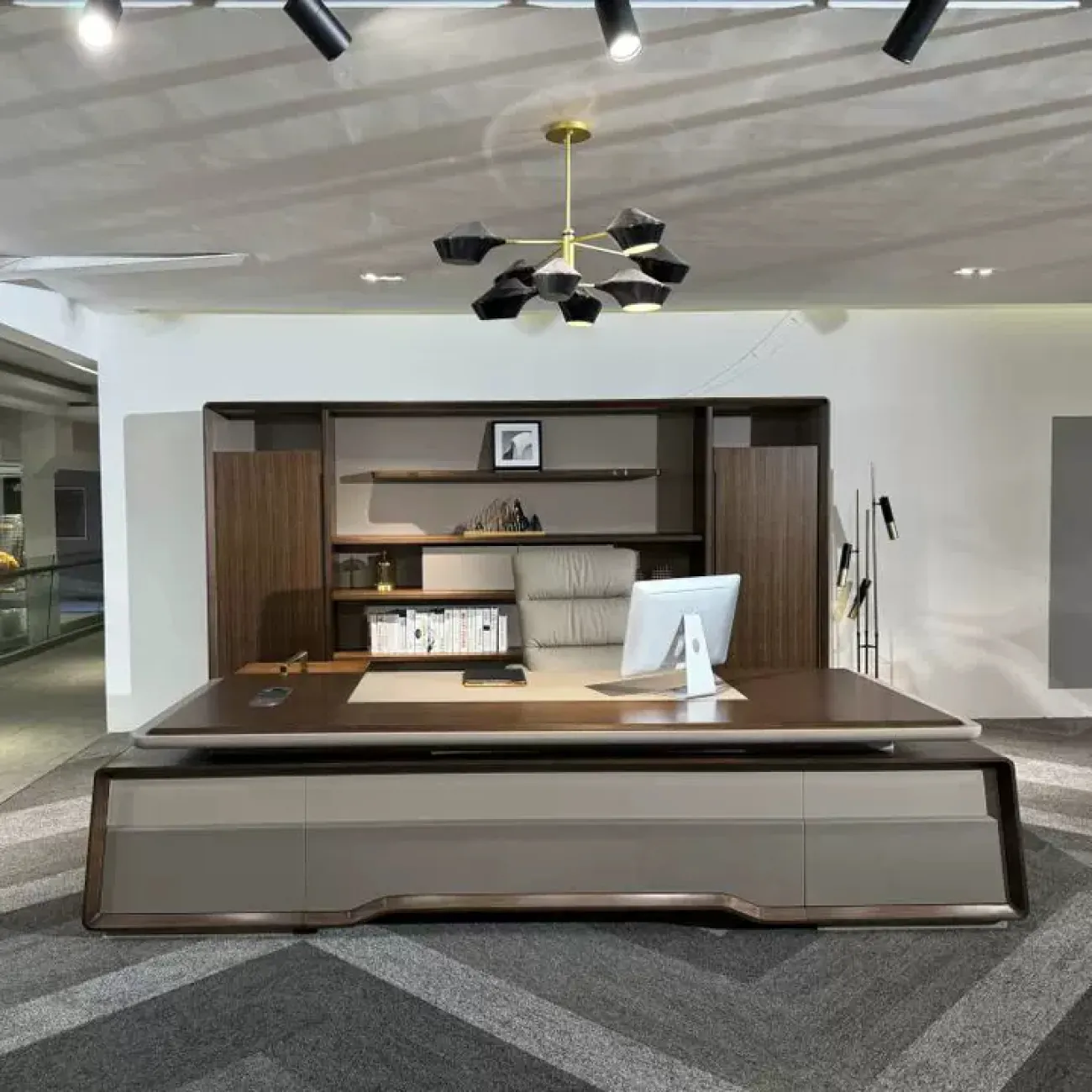 Практичный стол руководителя Dixin из МДФ OS40055-32