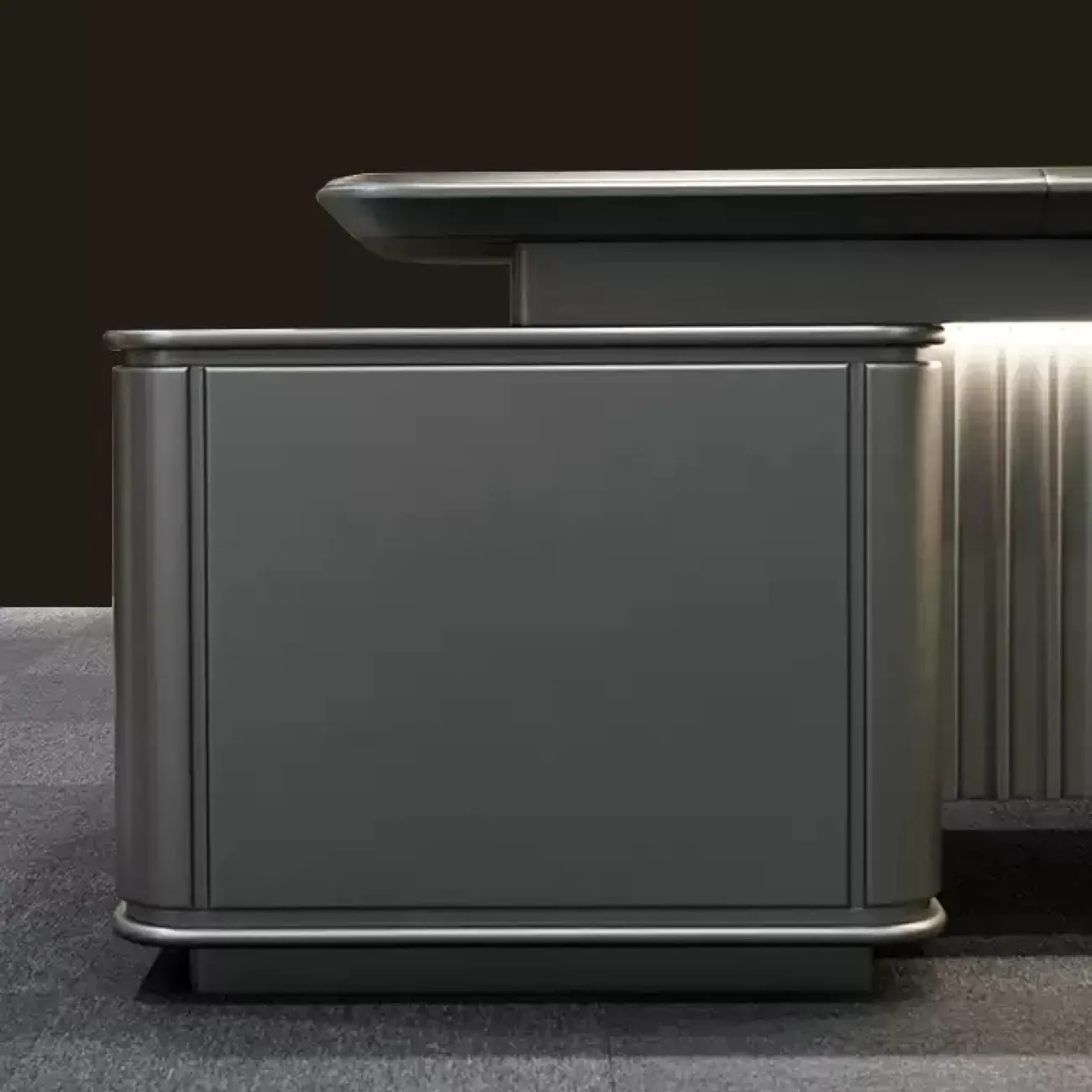 Практичный стол руководителя Wolin из МДФ OS40117-32 Практичный стол руководителя Wolin из МДФ OS40117-32