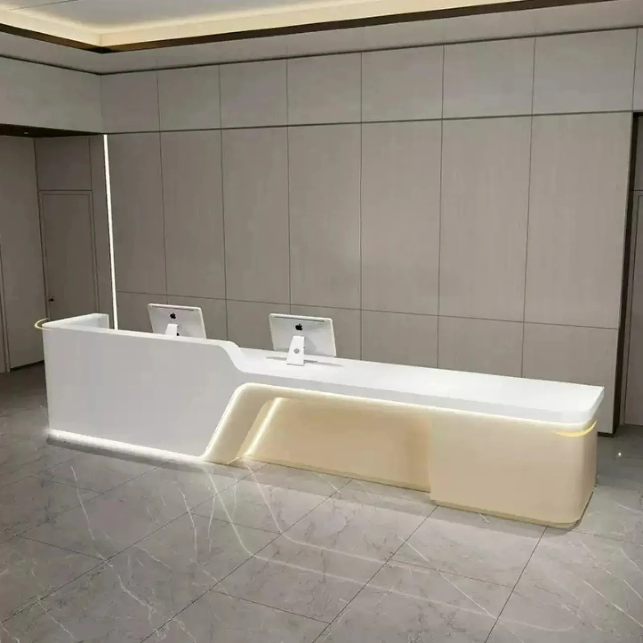 Роскошная стойка ресепшен Koala от LaLume с подсветкой RS40182-32 Роскошная стойка ресепшен Koala от LaLume с подсветкой RS40182-32