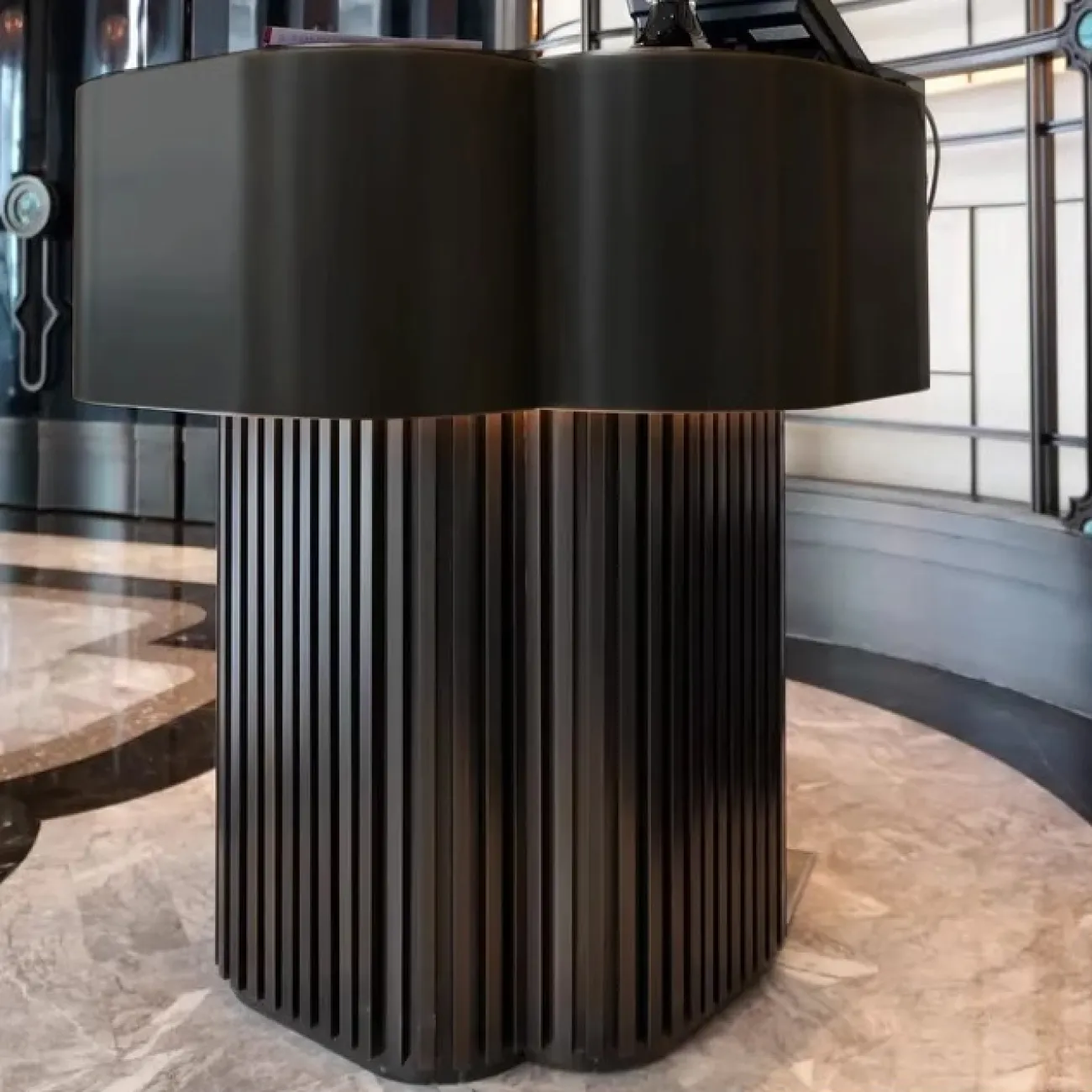 Роскошная стойка ресепшен от LaLume из дерева RS40226-32 Роскошная стойка ресепшен от LaLume из дерева RS40226-32