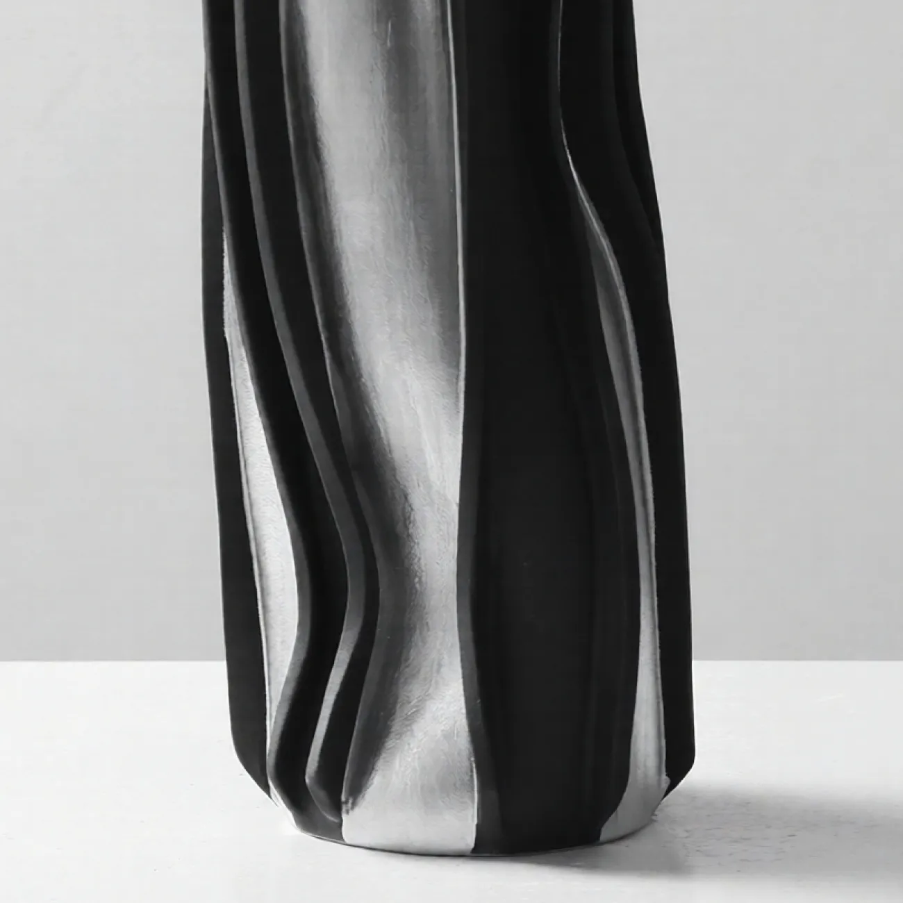 Фактурная ваза Vavinci от LaLume из керамики VZ40263-32 Фактурная ваза Vavinci от LaLume из керамики VZ40263-32