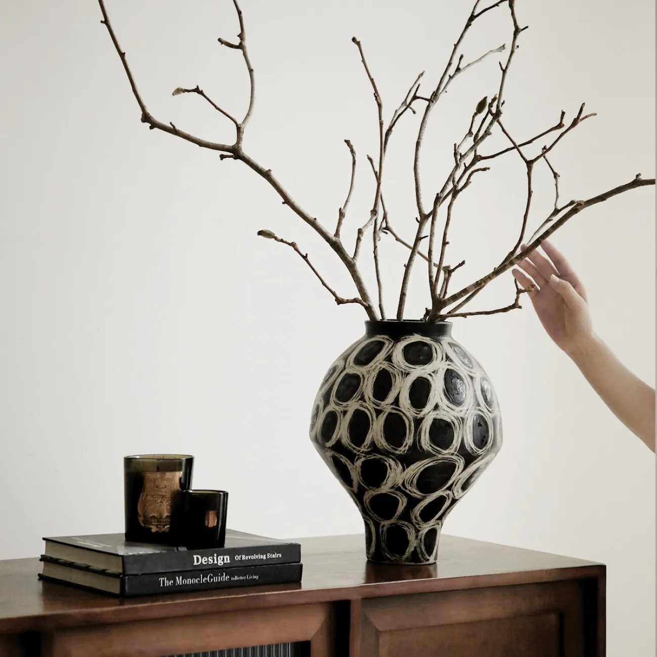 Дизайнерская ваза Vavinci от LaLume из керамики VZ40269-32 Дизайнерская ваза Vavinci от LaLume из керамики VZ40269-32