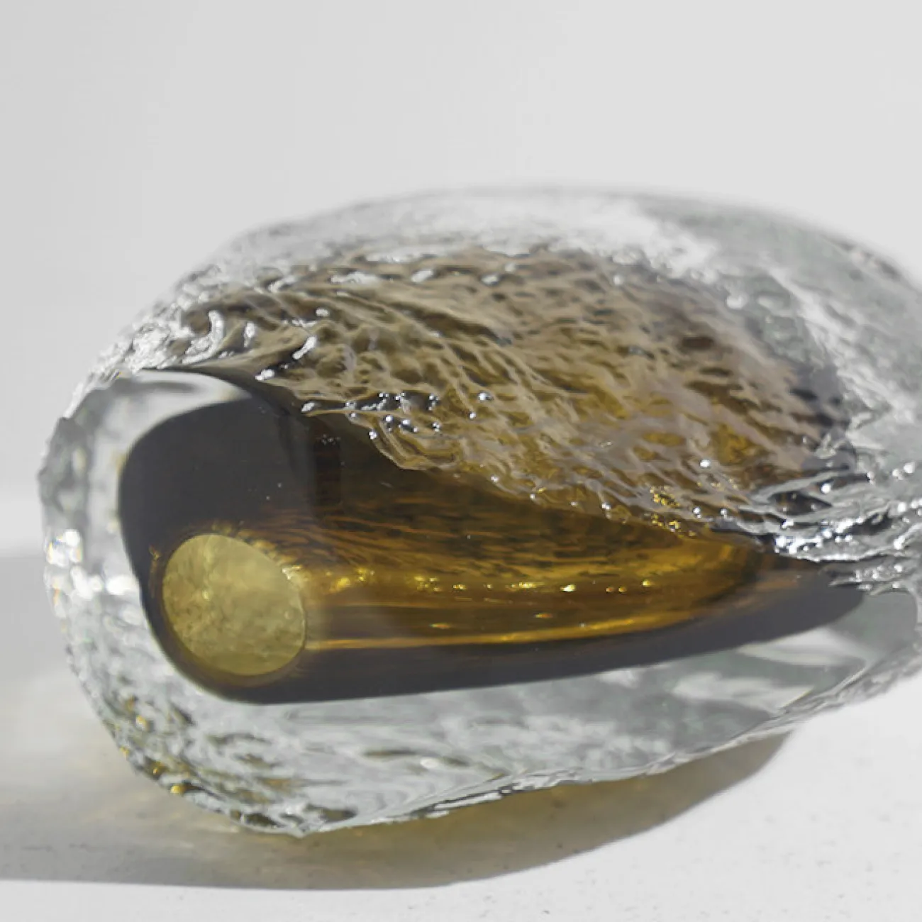 Красивая фактурная ваза Vavinci от LaLume из стекла VZ40271-32