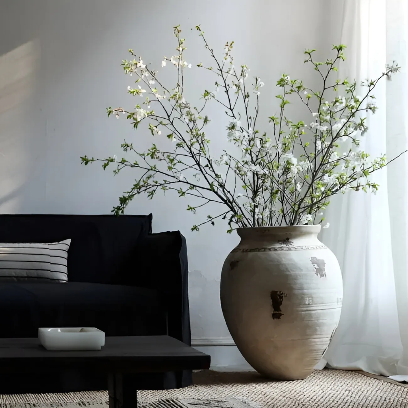 Античная напольная ваза White Lily от LaLume из керамики VZ40276-32