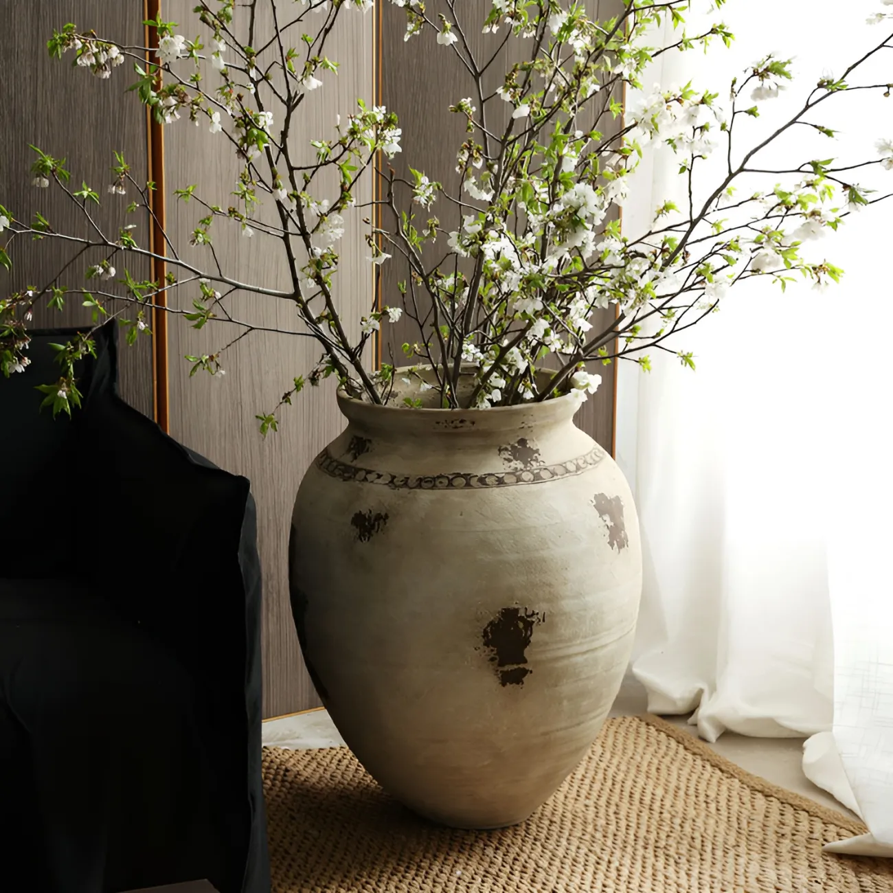 Античная напольная ваза White Lily от LaLume из керамики VZ40276-32