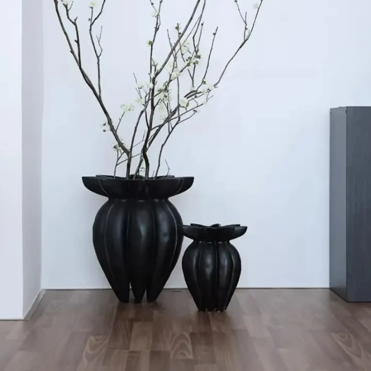 Оригинальная ваза White Lily от LaLume из пластика со стекловолокном VZ40278-32