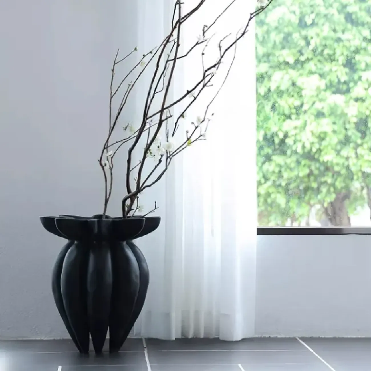 Оригинальная ваза White Lily от LaLume из пластика со стекловолокном VZ40278-32