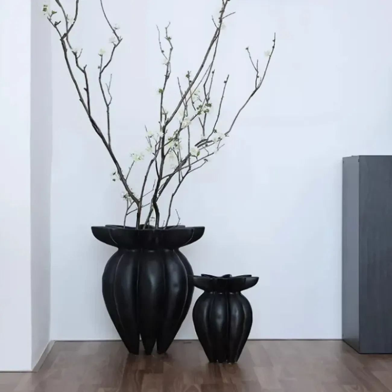 Оригинальная ваза White Lily от LaLume из пластика со стекловолокном VZ40278-32