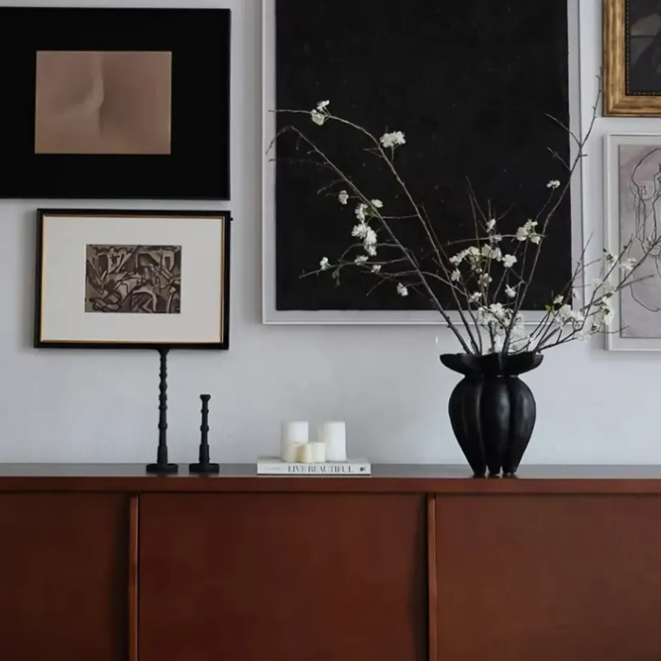 Оригинальная ваза White Lily от LaLume из пластика со стекловолокном VZ40278-32