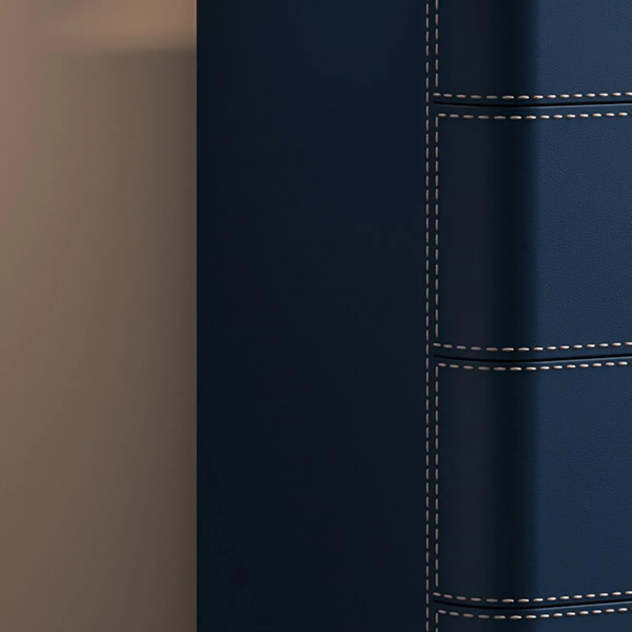 Классический комод Carat с обивкой из кожи KD40298-32