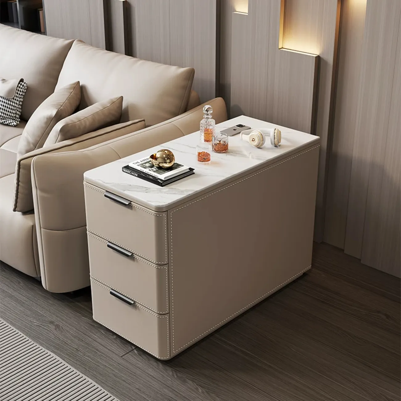 Удобный боковой комод Carat с кожаной обивкой KD40311-32