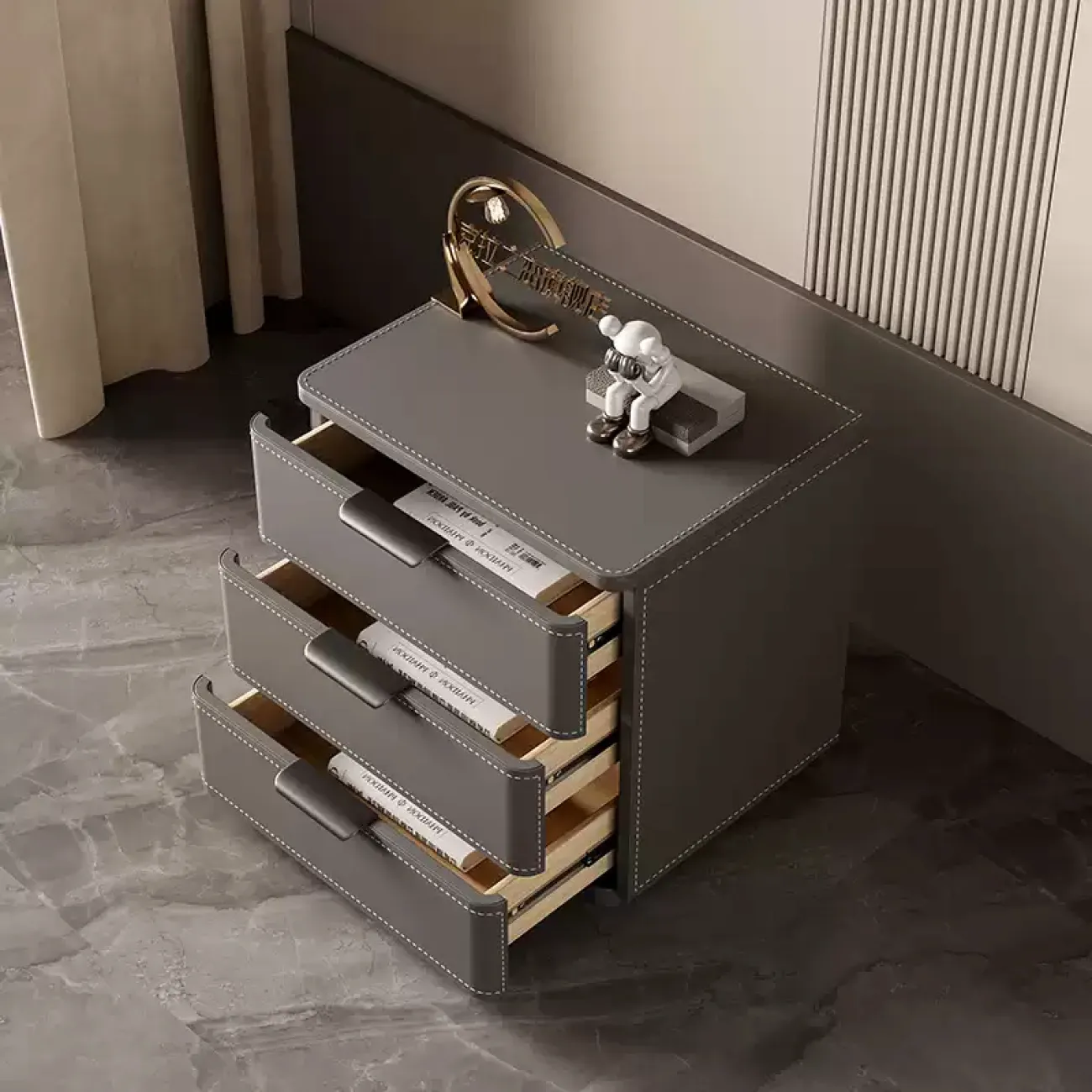 Классическая прикроватная тумба Carat с кожаной обивкой KD40313-32