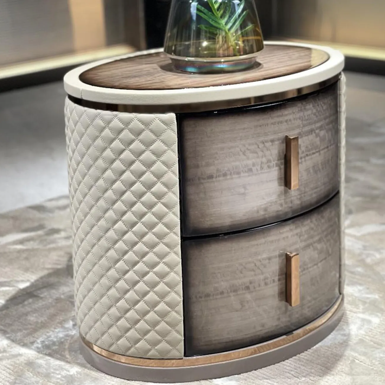 Классическая прикроватная тумба Carat из древесины бука KD40316-32