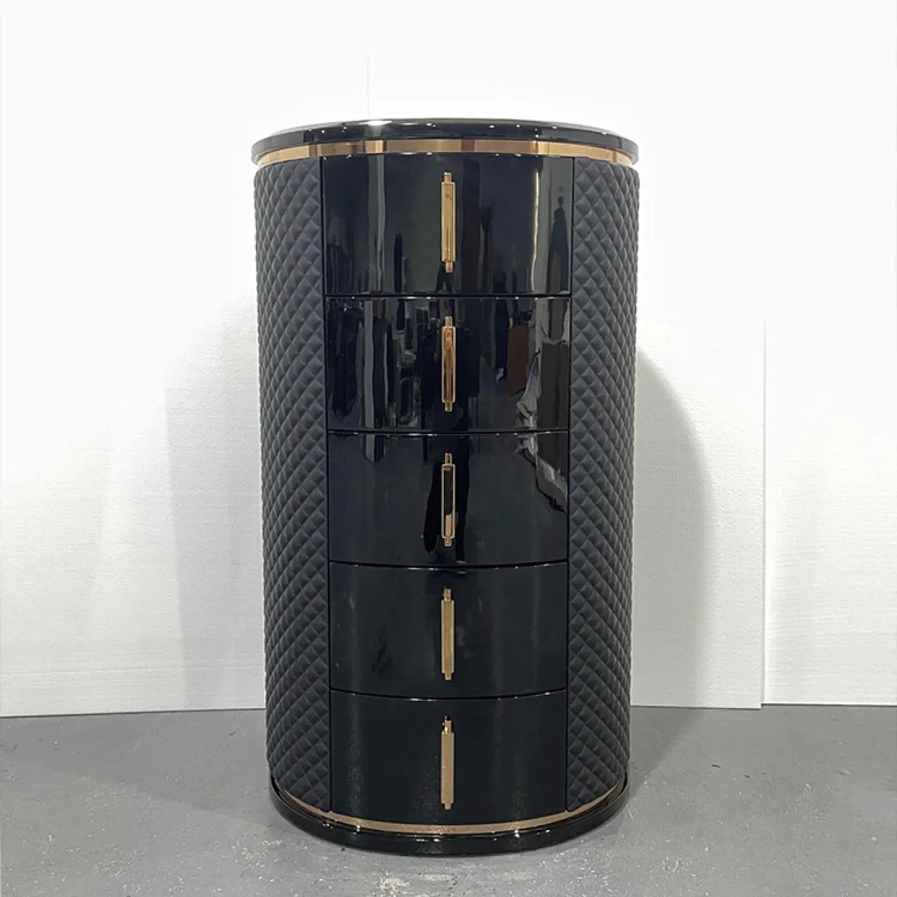 Классическая прикроватная тумба Carat из древесины бука KD40316-32