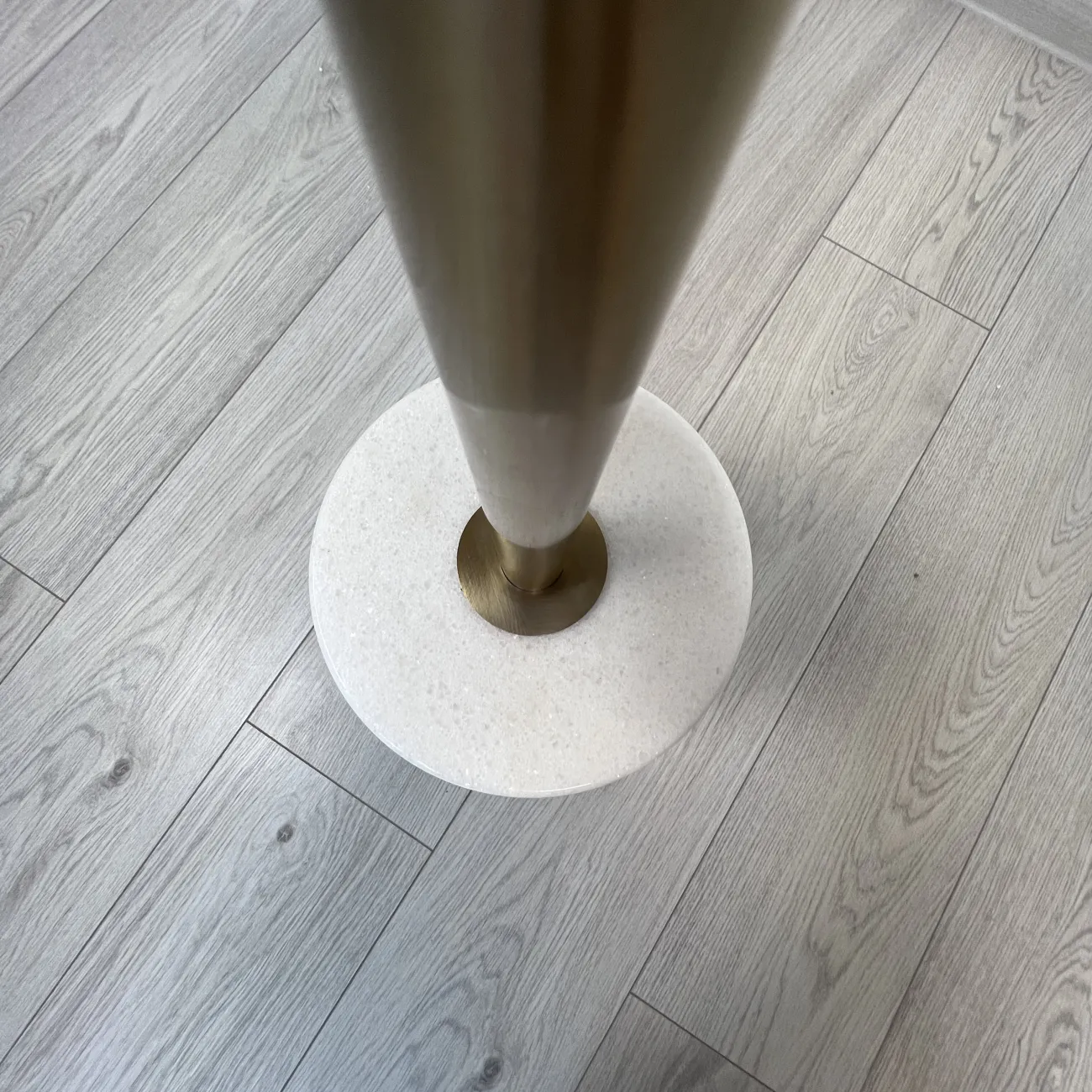 Роскошный кофейный мраморный круглый столик LaLume AR21238-23 Роскошный кофейный мраморный круглый столик LaLume AR21238-23