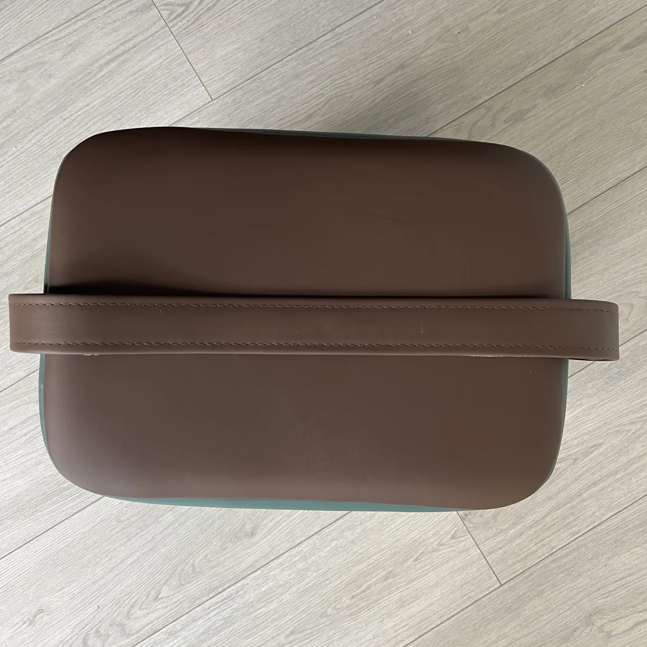 Удобный кожаный переносной стул LaLume MB21046-23 Удобный кожаный переносной стул LaLume MB21046-23