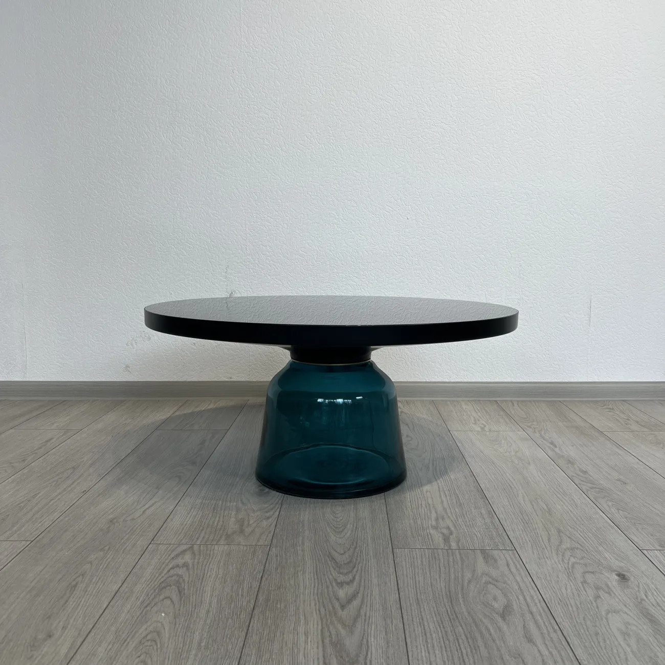 Дизайнерский журнальный столик LaLume-AP00230