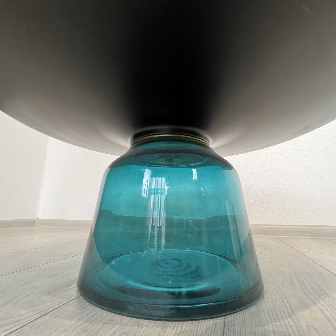 Дизайнерский журнальный столик LaLume-AP00230