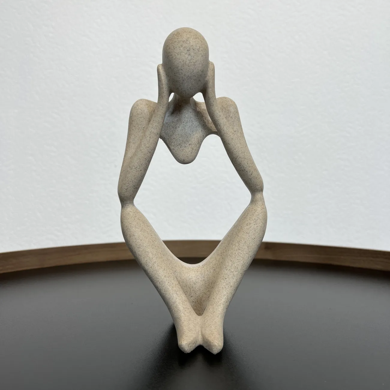 Статуэтка мыслителя в стиле минимализм LaLume DK21029-23