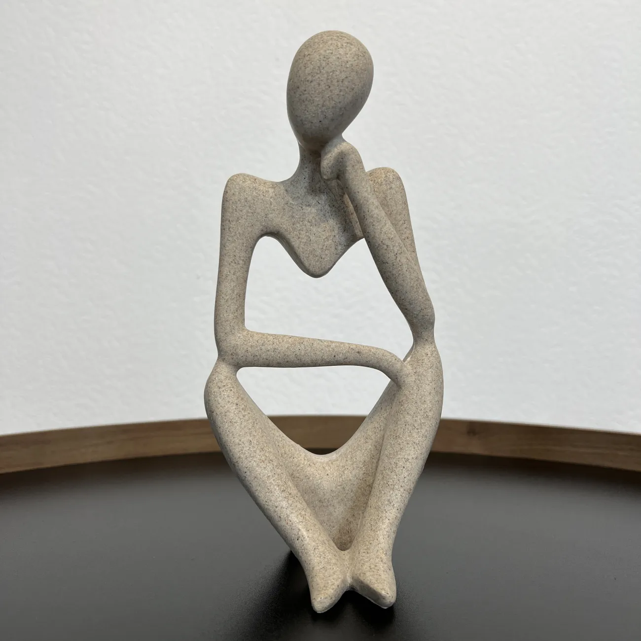 Статуэтка мыслителя в стиле минимализм LaLume DK21029-23