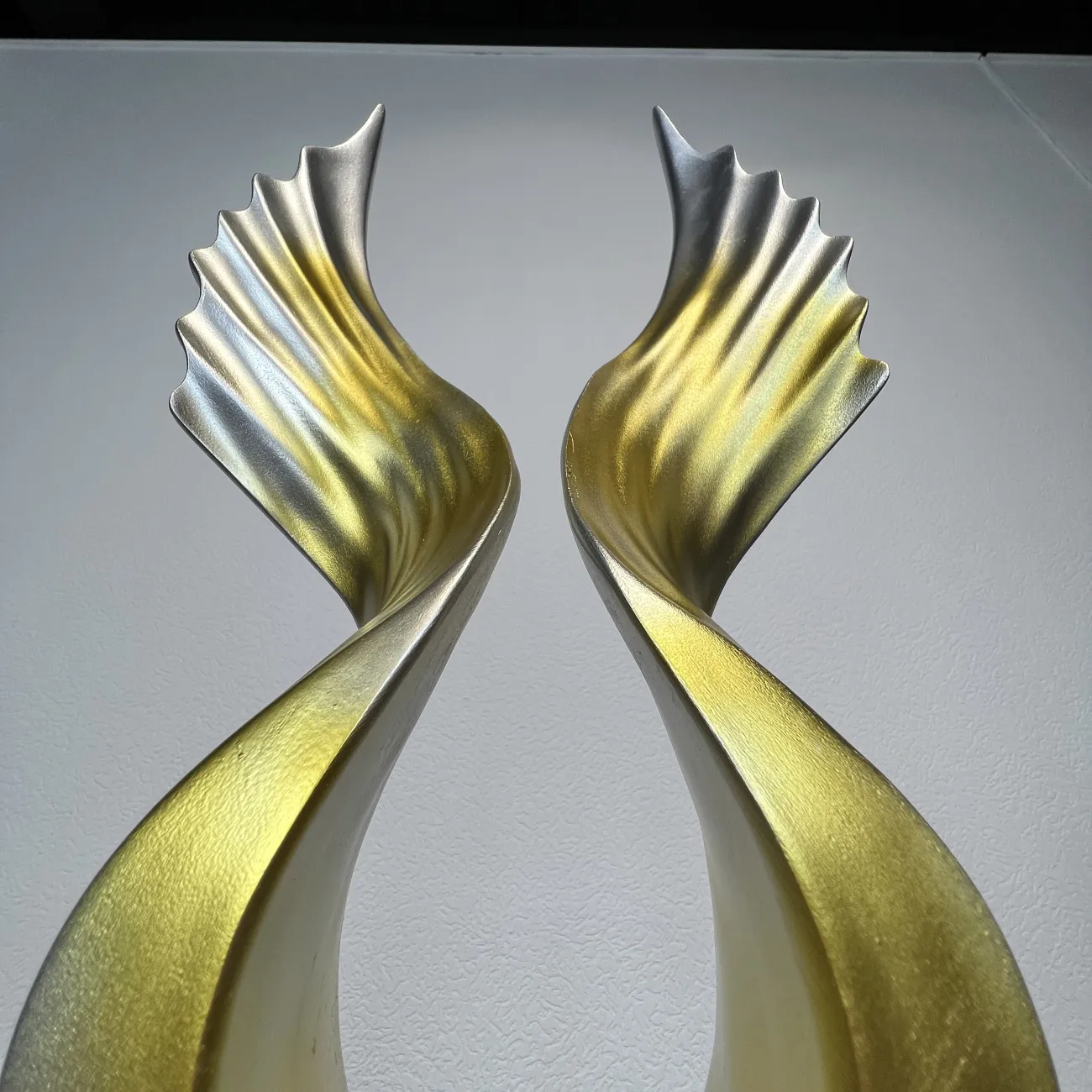 Дизайнерская статуэтка расправленные крылья в скандинавском стиле