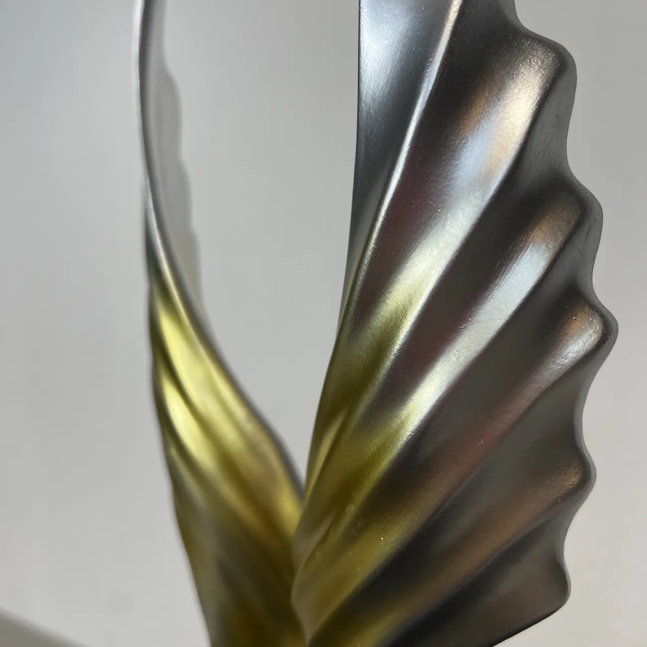 Дизайнерская статуэтка расправленные крылья в скандинавском стиле