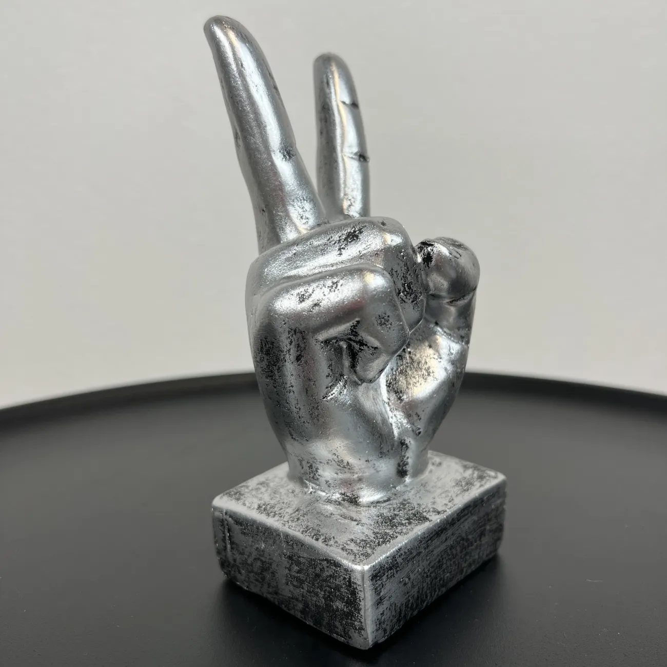 Украшение в форме различных жестов LaLume DK21035-23