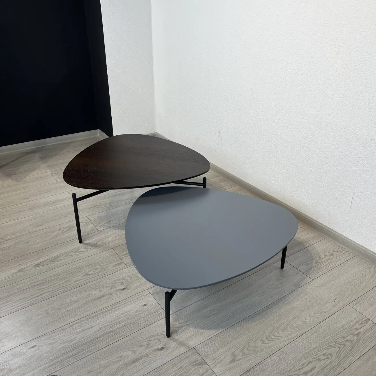 Дизайнерский комплект из журнальных столиков - LaLume-AP00351 Дизайнерский комплект из журнальных столиков - LaLume-AP00351