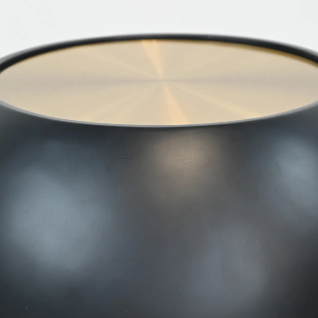 Дизайнерский журнальный столик - LaLume-AP00343