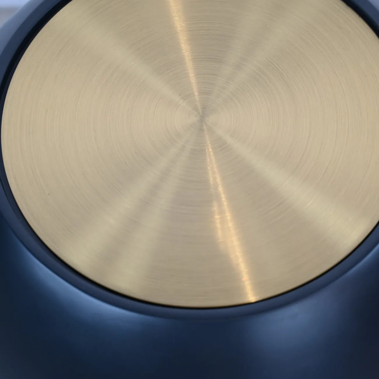 Дизайнерский журнальный столик - LaLume-AP00343