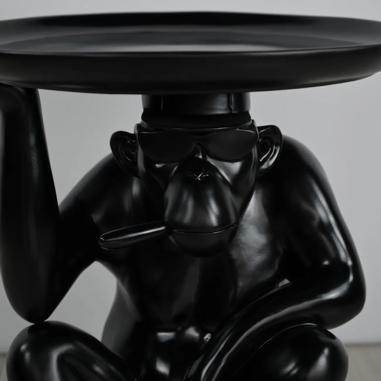 Приставной стол Smoking Chimpanzee от LaLume