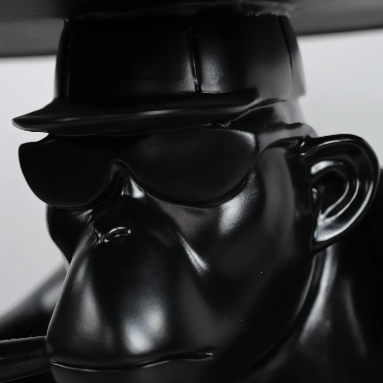 Приставной стол Smoking Chimpanzee от LaLume