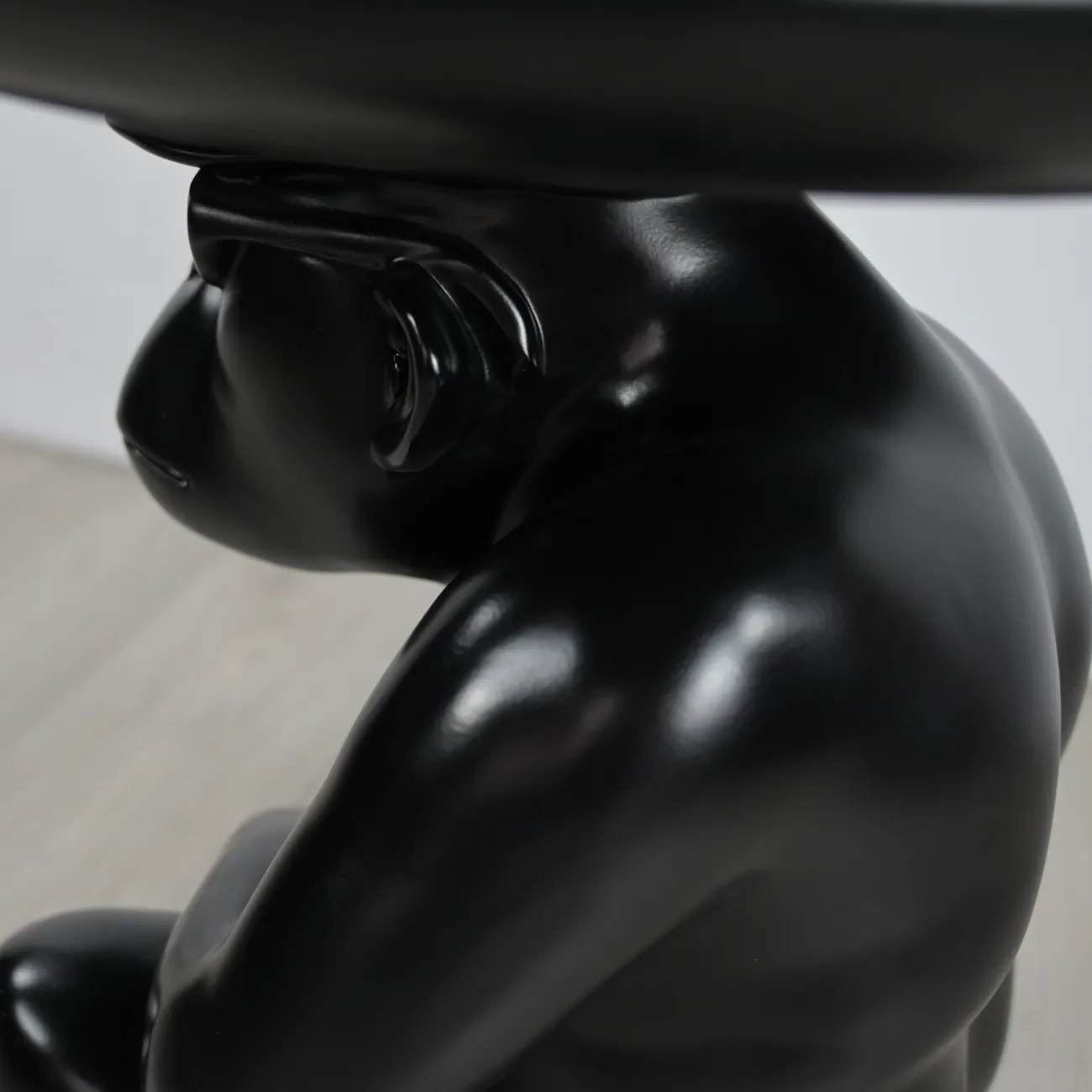 Приставной стол Smoking Chimpanzee от LaLume