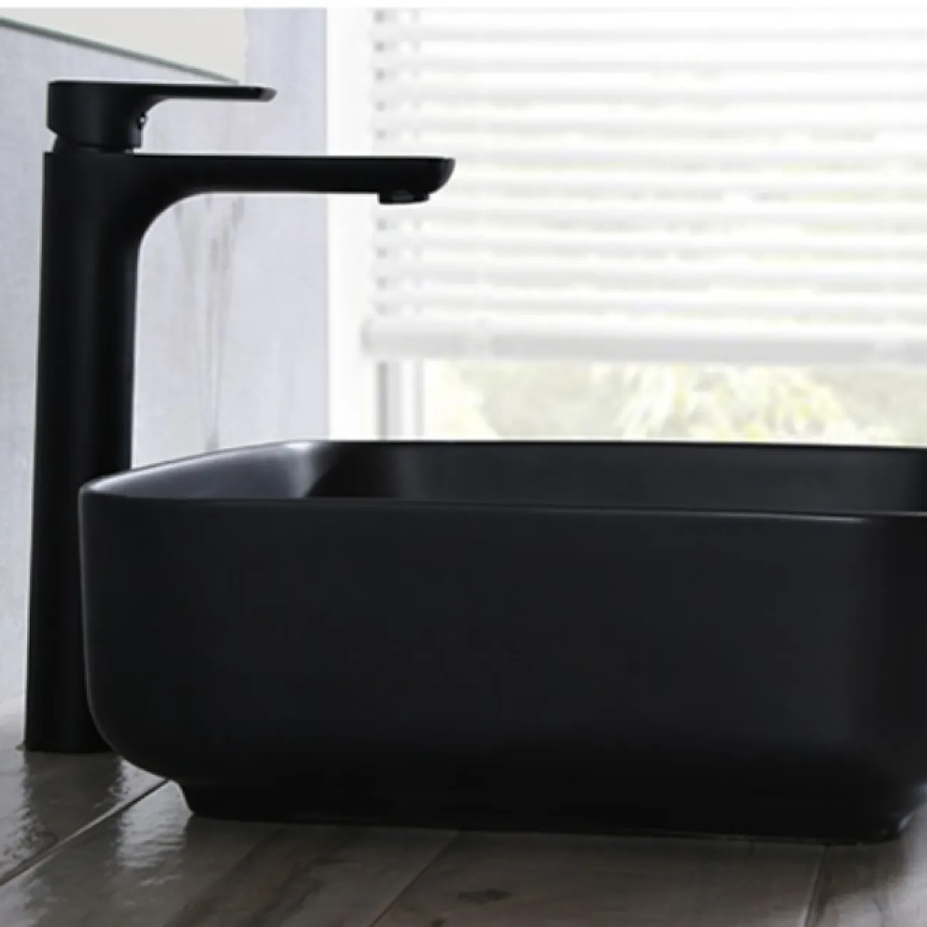 Квадратный керамический умывальник для ванной комнаты LaLume MB20659-23