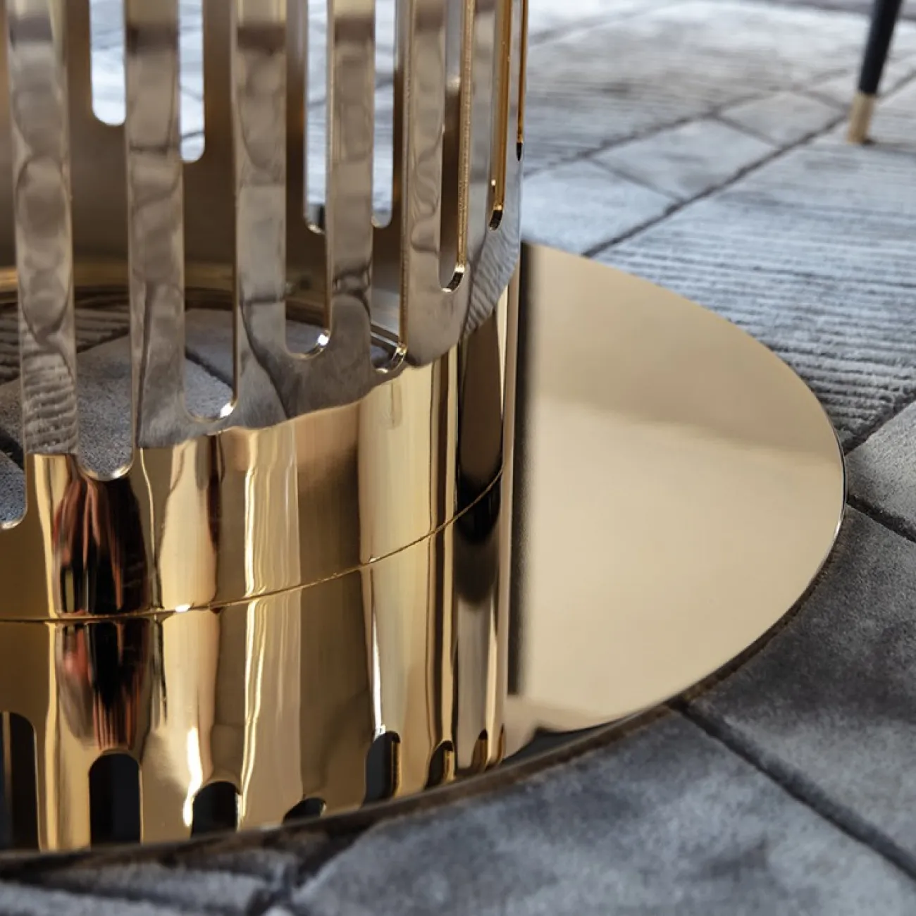 Круглый журнальный столик для гостиной LaLume MB20688-23 Круглый журнальный столик для гостиной LaLume MB20688-23