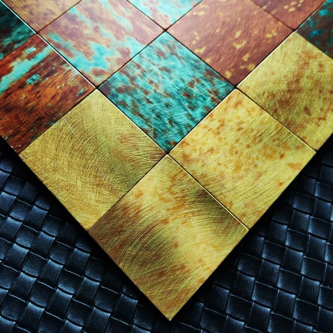 Яркая металлическая 3д плитка на самоклеящейся основе с имитацией ржавчины LaLume MB20836-23