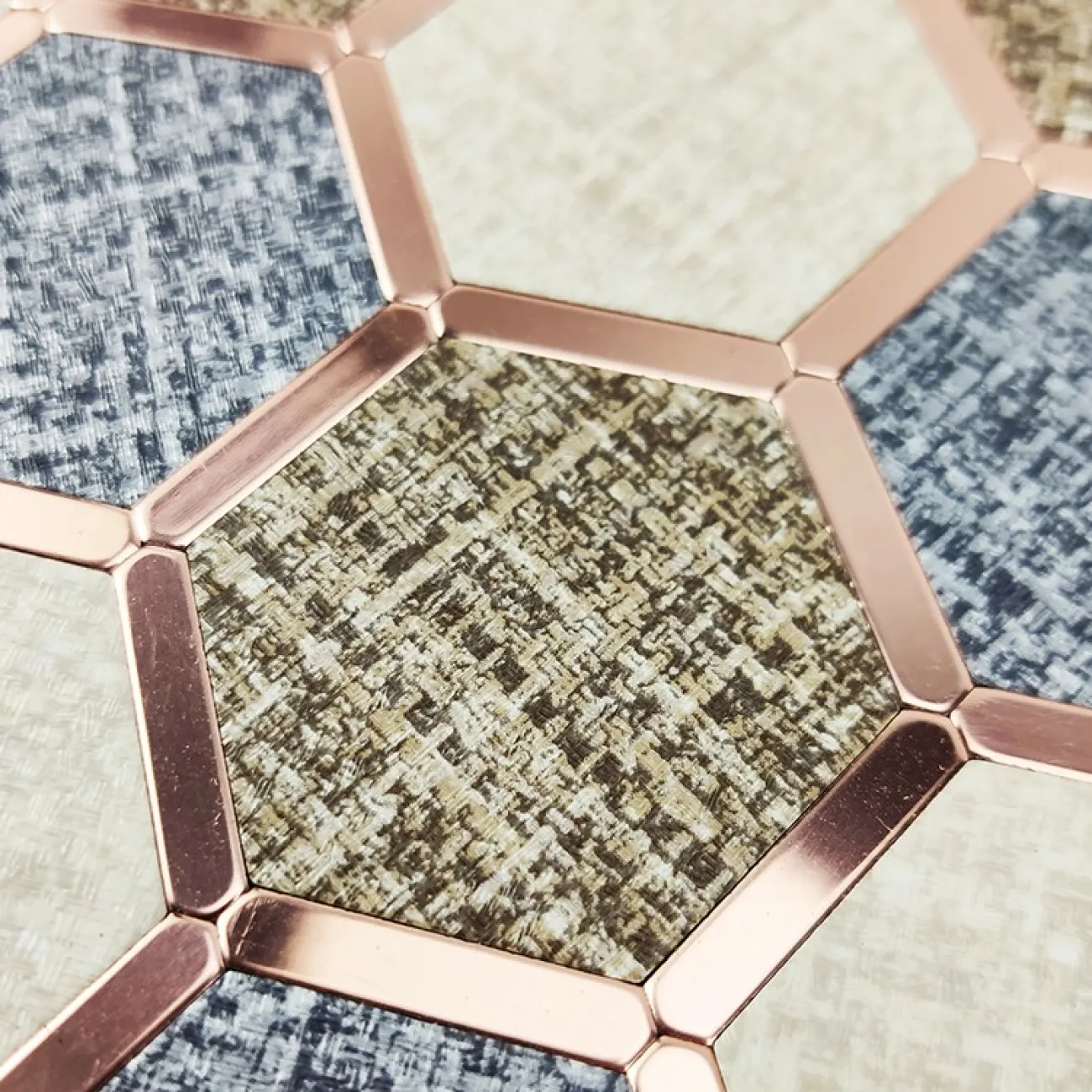 Шестиугольная 3д плитка в виде мозайки на самоклеющейся основе LaLume MB20840-23