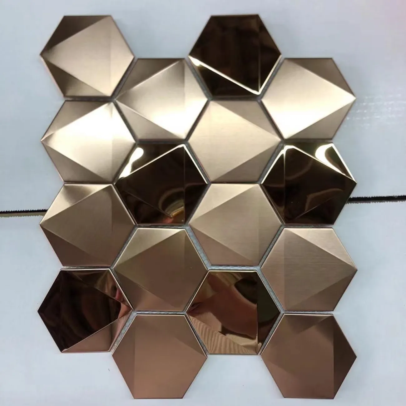 Креативная металлическая 3д плитка на самоклеющейся основе LaLume MB20840-23